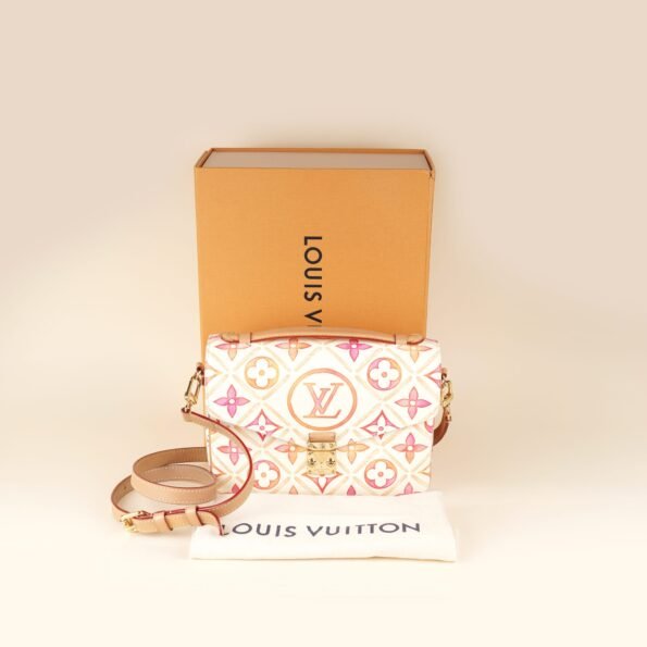Pochette Metis By The Pool Bag - LOUIS VUITTON - Affordable Luxury