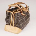 riveting-shoulder-bag-affordable-luxury-403910-1