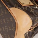 riveting-shoulder-bag-affordable-luxury-403910-1