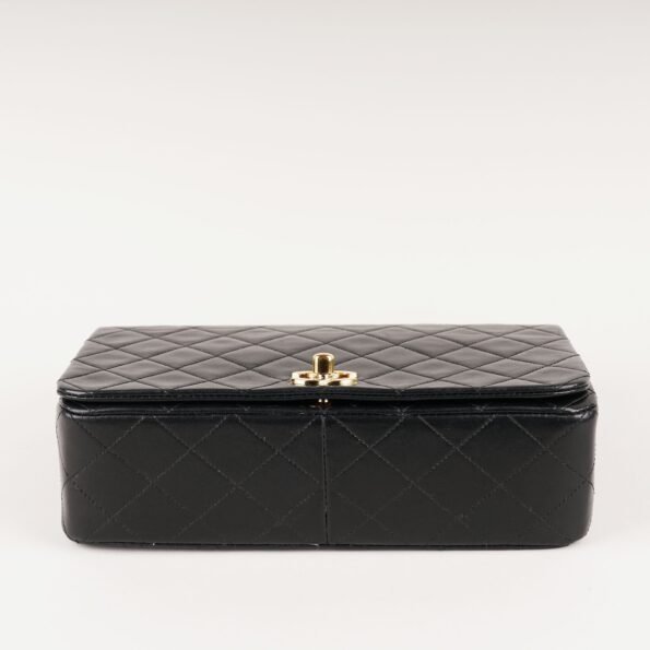 Single Full Flap Bag - CHANEL - Affordable Luxury