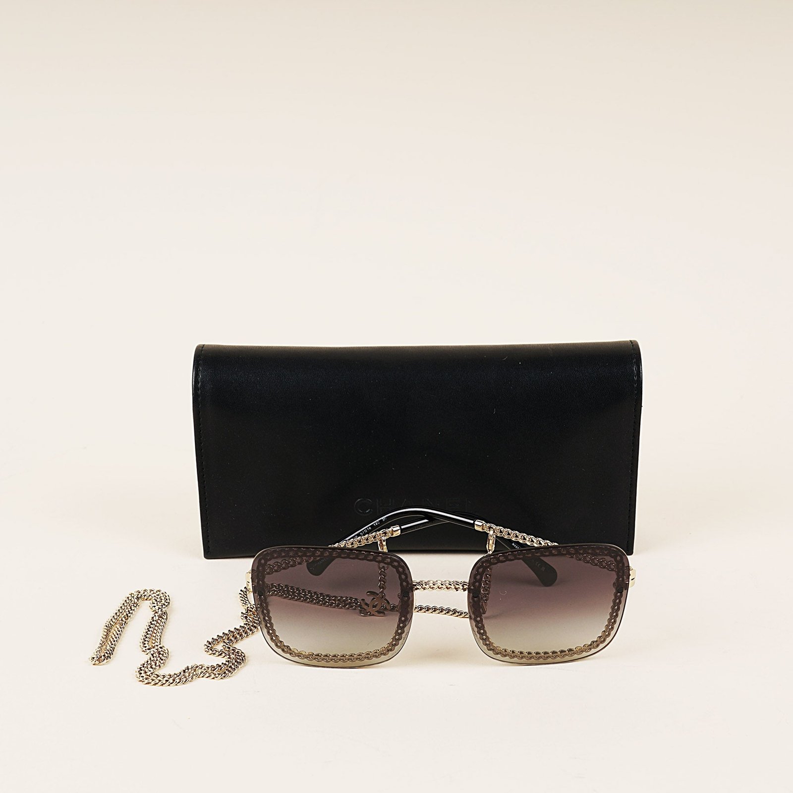 square-chain-sunglasses-affordable-luxury-110249-1 Square Chain Sunglasses - CHANEL - Affordable Luxury
