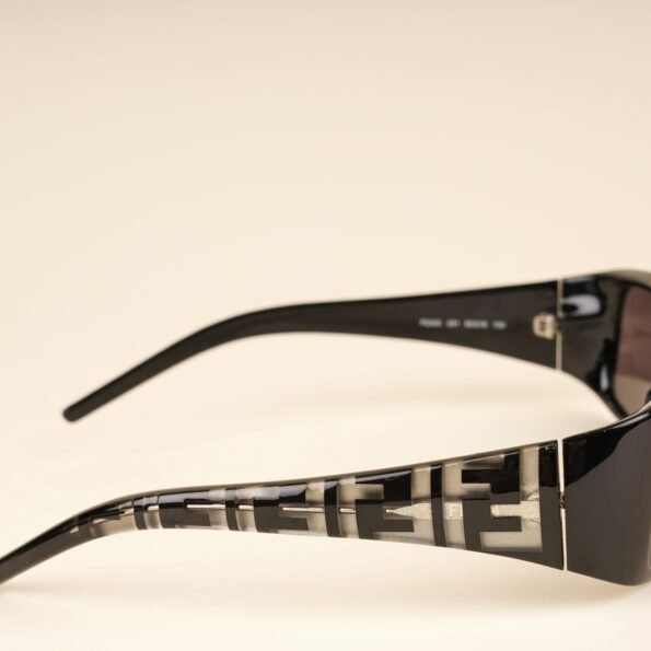 Square FF Sunglasses - FENDI - Affordable Luxury