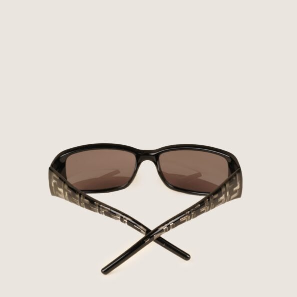 Square FF Sunglasses - FENDI - Affordable Luxury