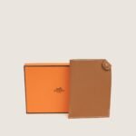 tarmac-passport-cover-pm-affordable-luxury-341750-1