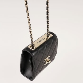 Trendy Clutch on Chain - CHANEL - Affordable Luxury