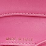 trifold-wallet-affordable-luxury-675461-2