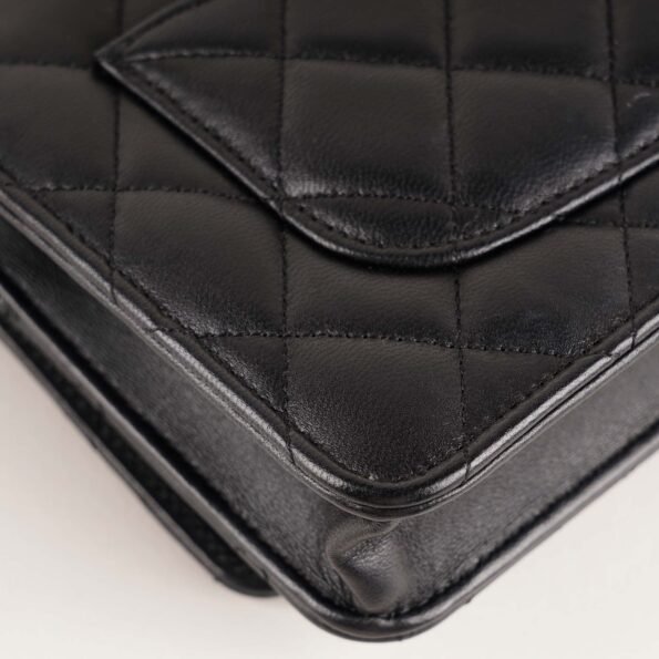 Wallet On Chain - CHANEL - Affordable Luxury