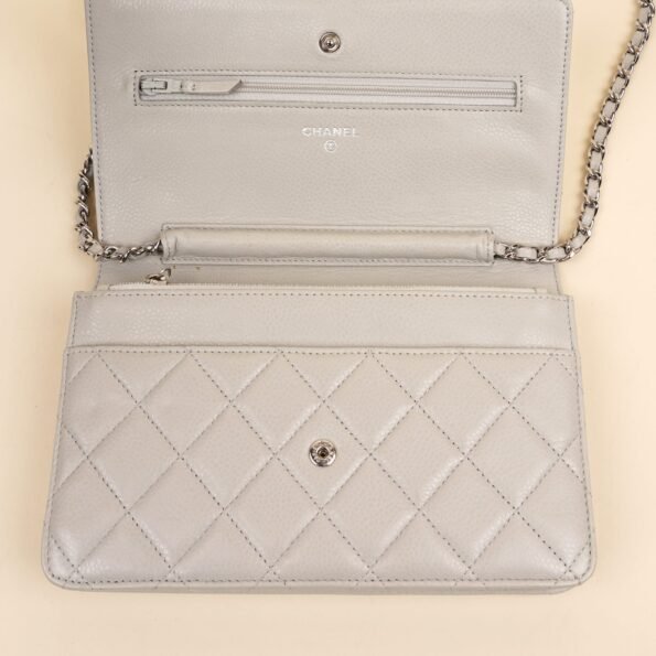 Wallet On Chain - CHANEL - Affordable Luxury