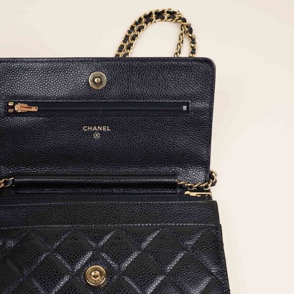 Wallet On Chain - CHANEL - Affordable Luxury