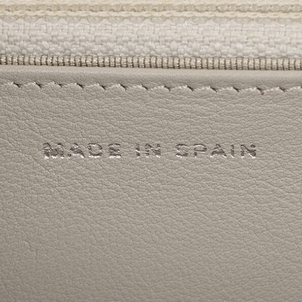 Wallet On Chain - CHANEL - Affordable Luxury