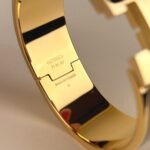 wide-clic-h-bracelet-affordable-luxury-919243-1