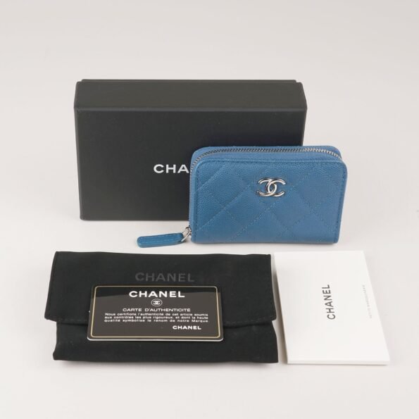 Zipped Coin Purse - CHANEL - Affordable Luxury