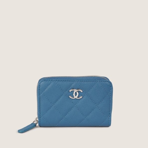 Zipped Coin Purse - CHANEL - Affordable Luxury